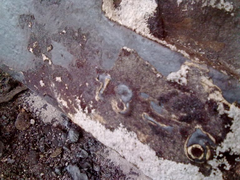 casting sand adhering